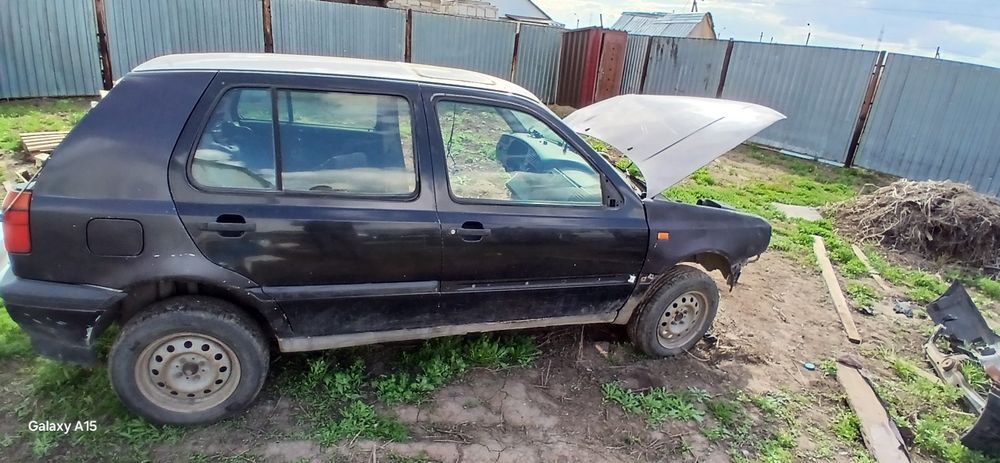 Разбор гольф3 запчасти Volkswagen Golf 3