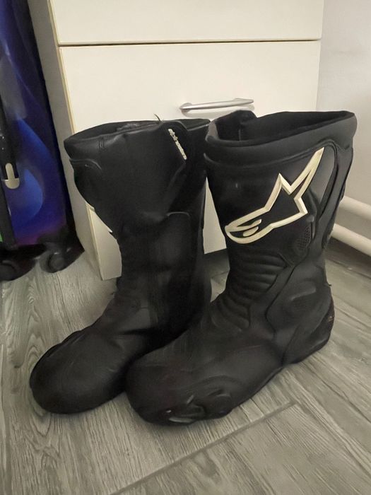 Echipament alpinestars complet și cască agv