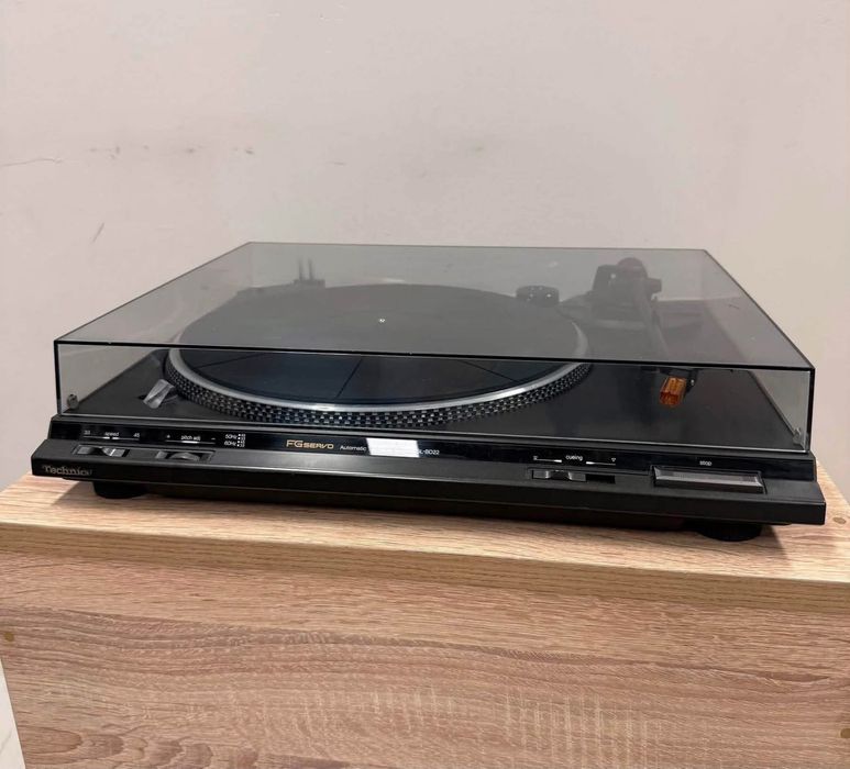 Ретро аудио сет TECHNICS - ресийвър с дистанционно, CD плеър с дистанционно и дек + опция грамофон и колони