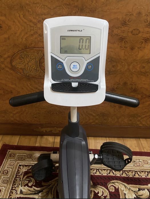 Горизонтальный велотренажер