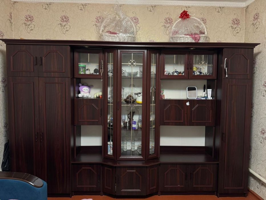 Продам стенку гарнитуру