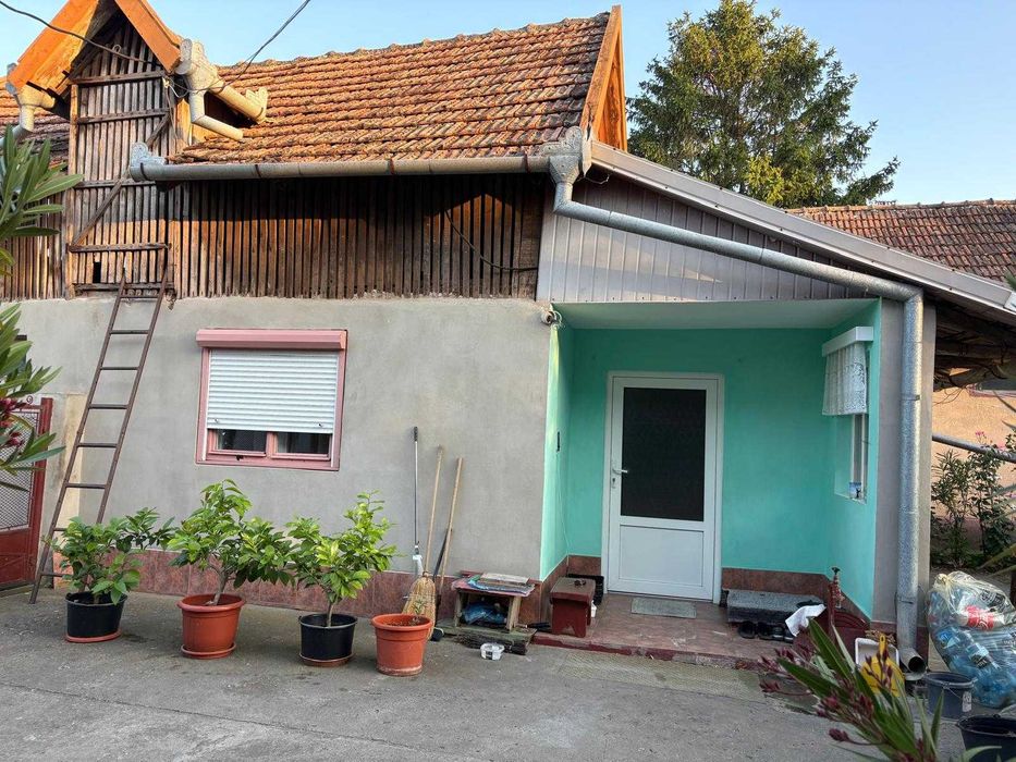 Casă de vânzare în Semlac - Preț avantajos