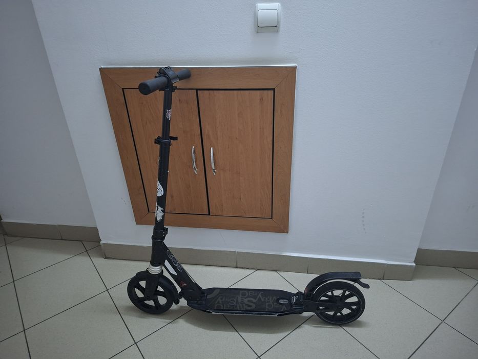 Trotineta Oxelo mărimea rotii 20 cm