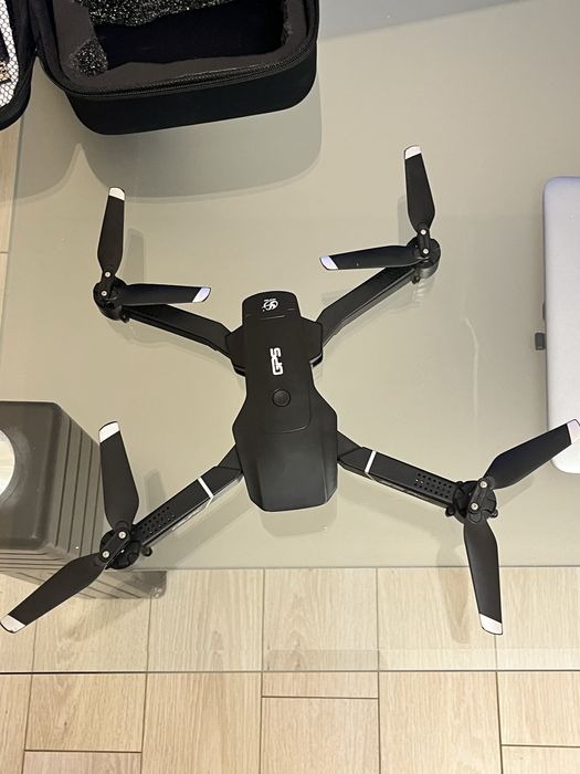 Дрон модел: S175GPS