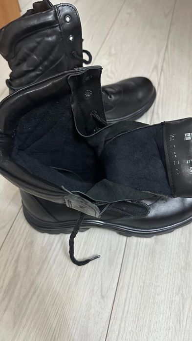 Продам берцы новые
