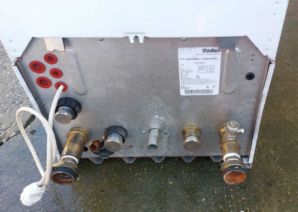 Dezmembrez centrala VAILLANT 656-7 de 60 kw.