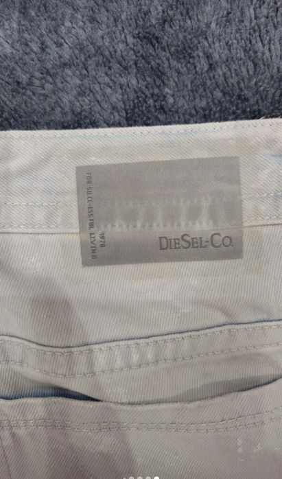 Blugi Diesel de bărbați