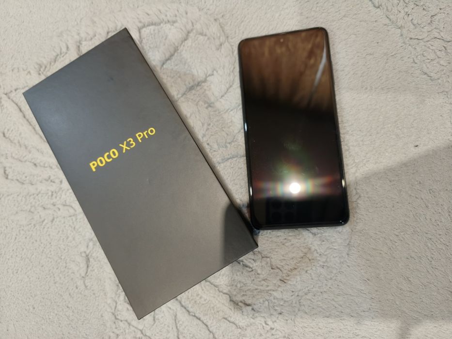 Продам Poco x 3 pro , 8/256гб 2021 года