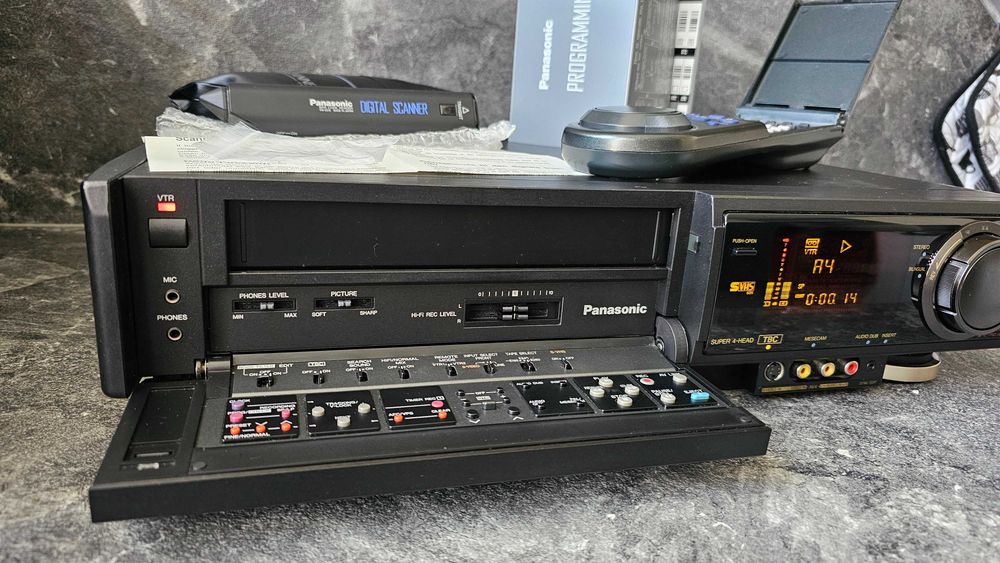 Panasonic NV-FS200 S-VHS
