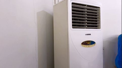 kanditsaner sotiladi