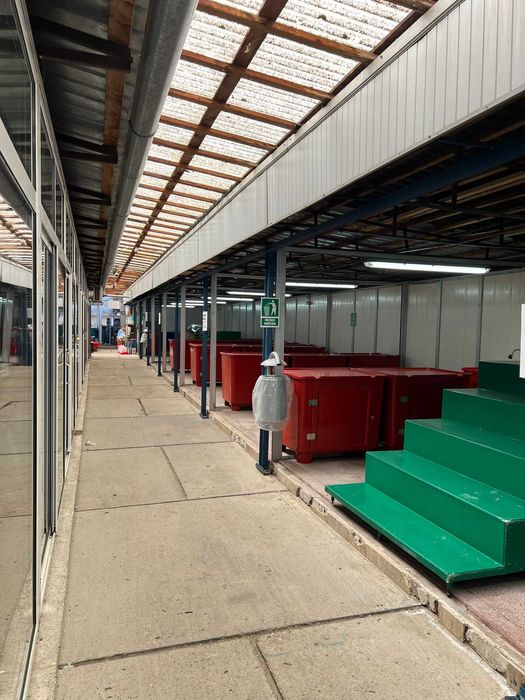inchiriem tarabe pentru vanzare diferite produse in piata Hateg