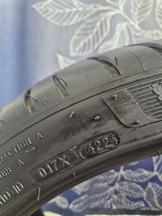 3 bucăți anvelope vară 245/40/R19 si 275/35/R19 Michelin Pilot Sport4 RunFlat