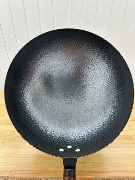 Чугунная сковорода вок (wok)