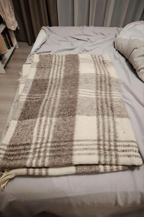 Продавам вълнени одеяла