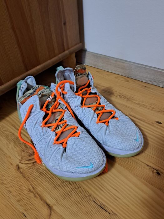 Vand Le Bron 18 stare buna