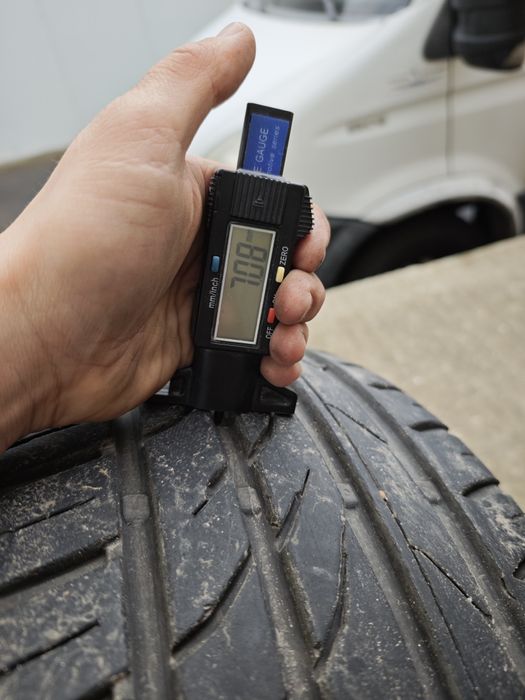 245 40 18 Dunlop sport maxx Гуми 2 бр. ,1бр. Matador 225 45 18