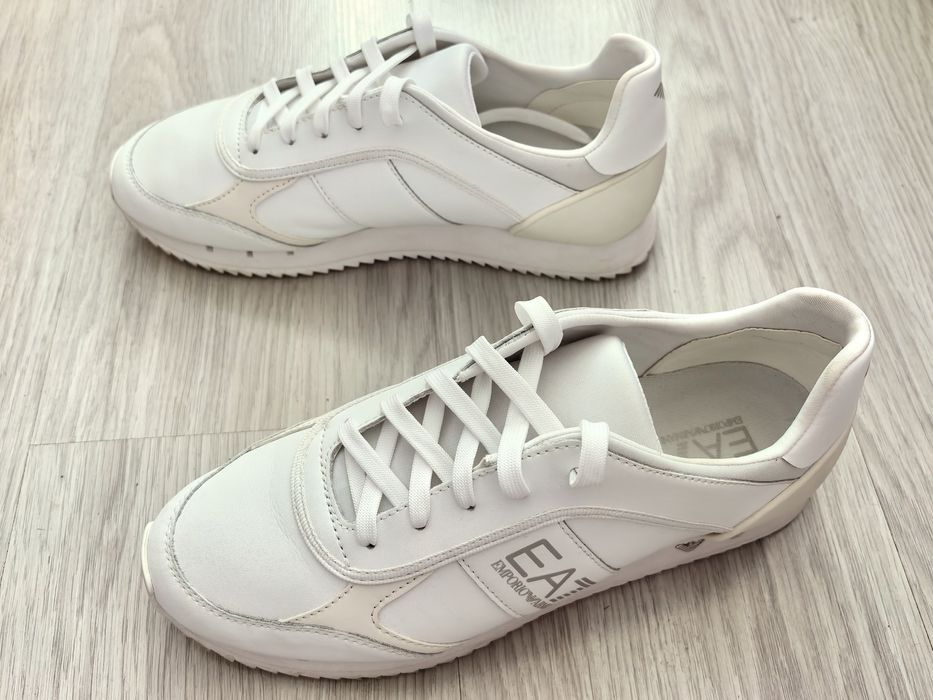 EA7 Emporio Armani обувки / сникърси  41 1/3 (отговарят на 42)
