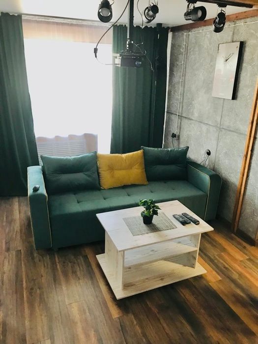 Двухкомнатный лофт с видеопроектором