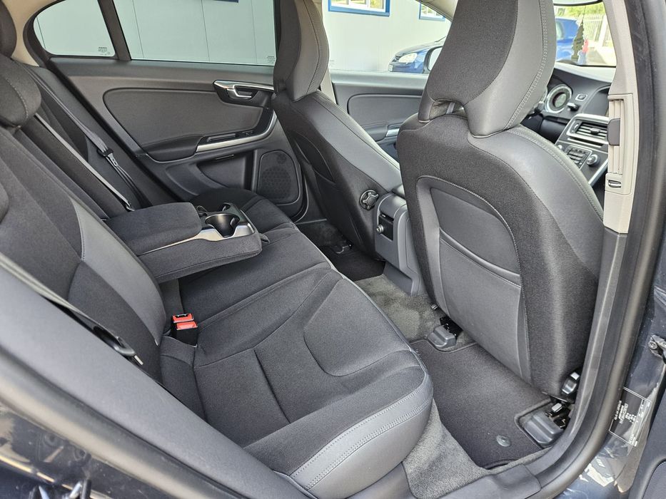Volvo S60 D2 2011