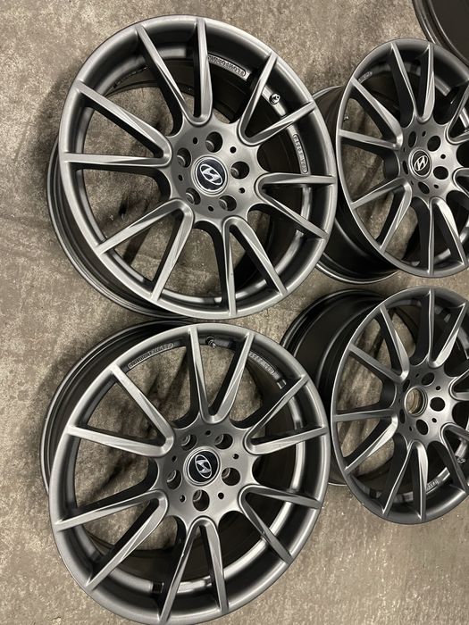 19 “ Джанти Hunday.