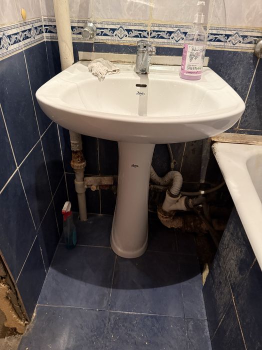 Продам бу раковину.