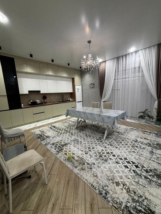 Продам большой дом 240 кв.м