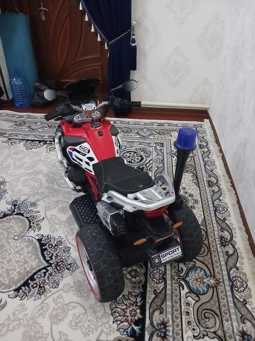 Bolalar mototsikli sotiladi