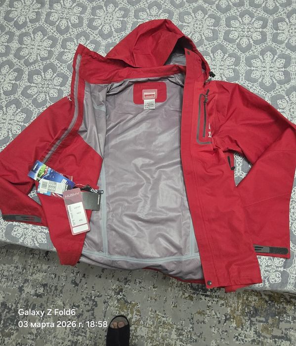 Фирменная куртка