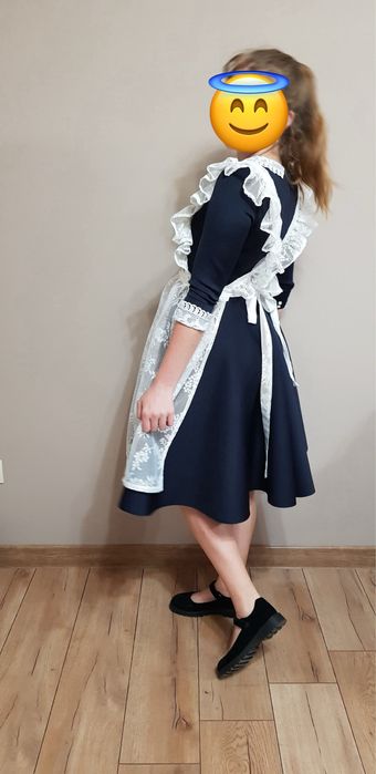Школьное платье с фартуком