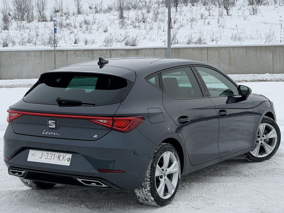 Seat Leon FR 1.5 eTSI 150 cp//Mild Hybrid//full option
