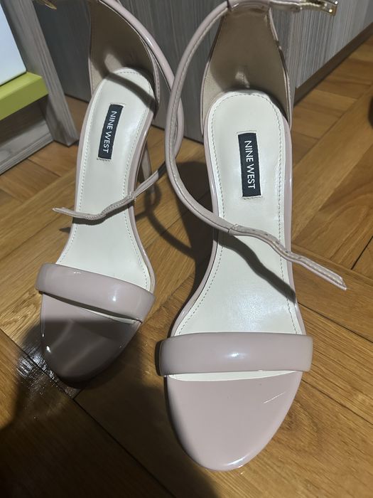 Токчета Nine West