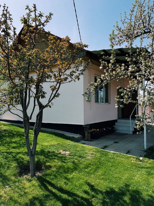 Продам уютную дачу в экологически чистом районе