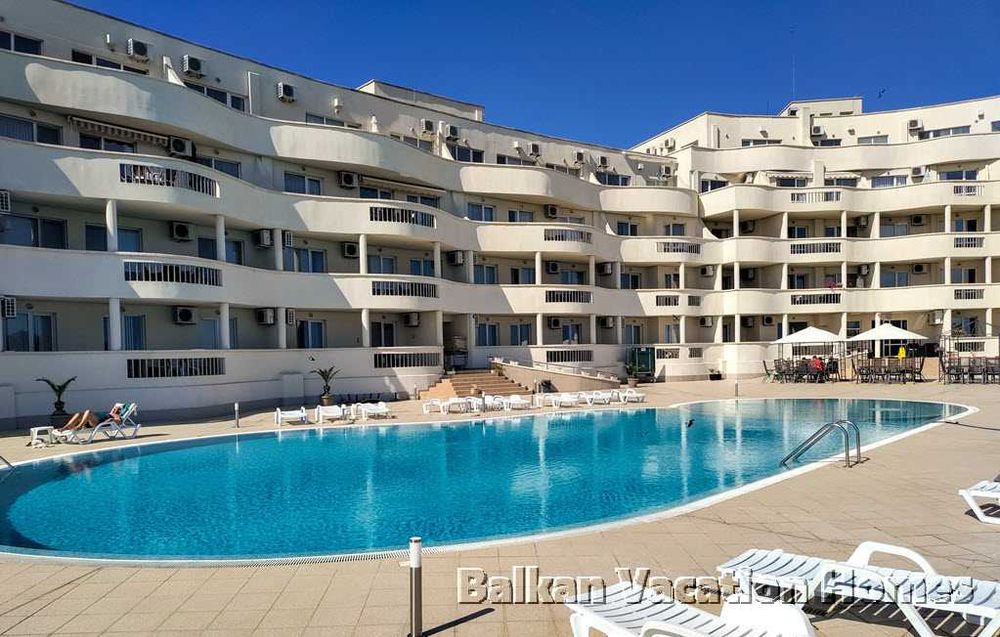 Продава се Двустаен апартамент в Бяла - 89 кв.м за 742 €/кв.м - Снимка #20