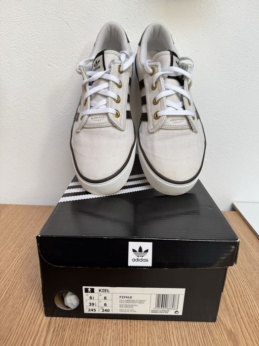 Pantofi sport Adidas Kiel 39 1/3