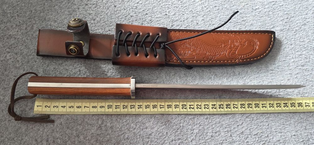 Cutit de vanatoare / camping