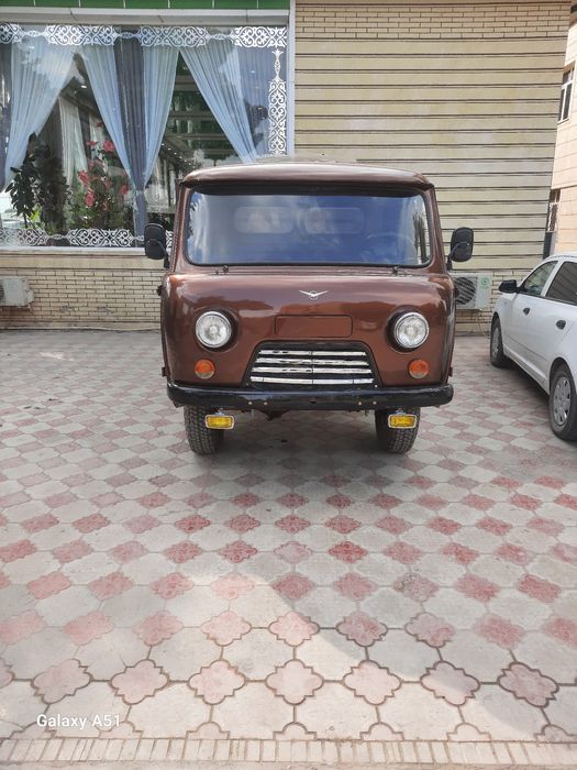 Uaz bartavoy 3303 rusumi,raqami 75/074,1987 yili