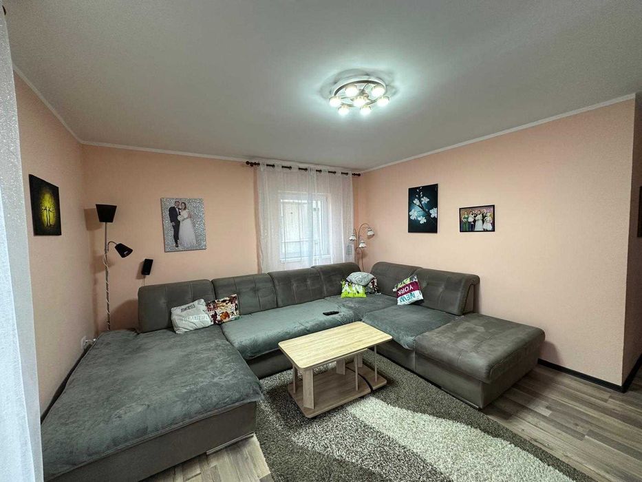 Apartament 3 camere- 2 bai - 2 balcoane - et.1 - Calea Cisnadiei