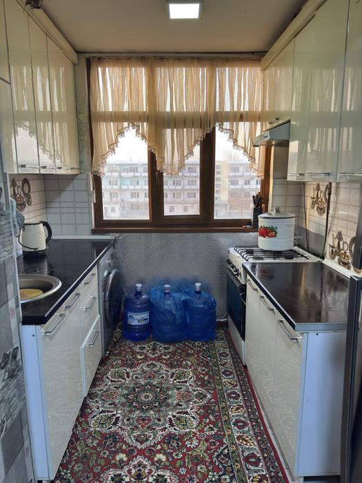 Срочно квартира сотилади