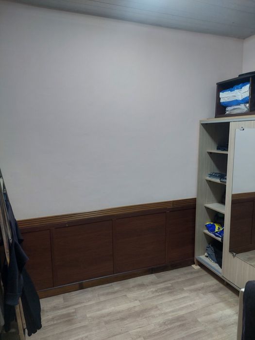 Дом из двух комнат.