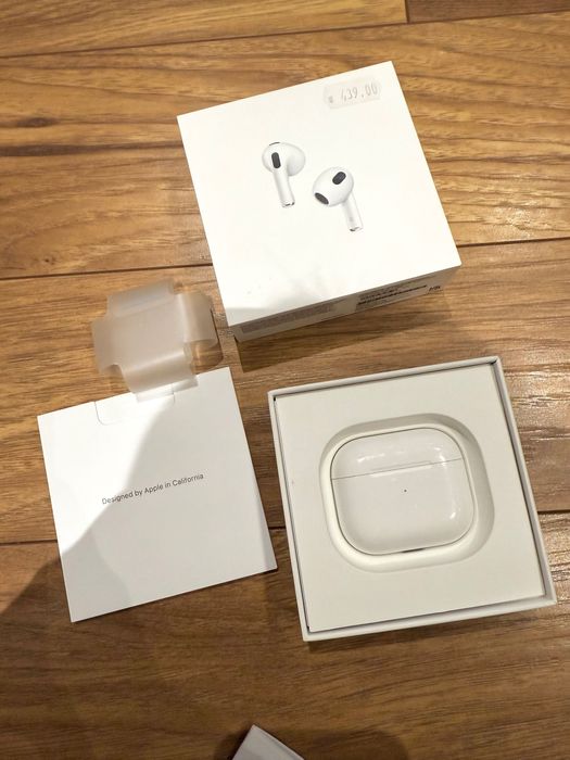 Слушалки Apple AirPods (3-то поколение) оригинални