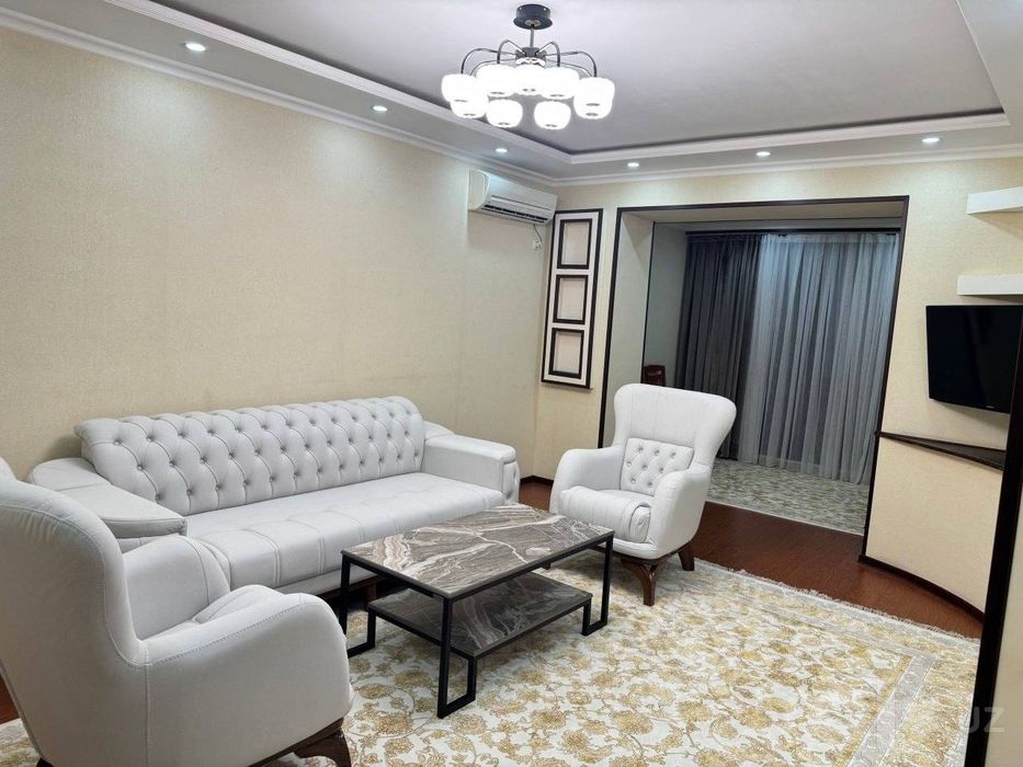 Продается 3х ком квартира, ориентир: Ц-1 кафе Бибигон, 75м²