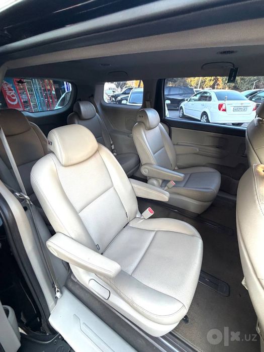 kia carnival srochno sotiladi