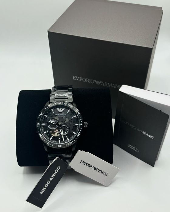 Часовник Emporio Armani
