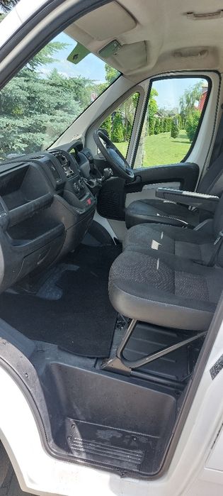 Peugeot Boxer din 2016 motor 2.2 Manual Volan pe dreapta Anglia