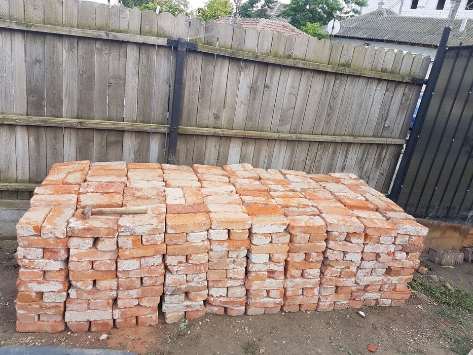 caramida din demolari 1.5lei buc