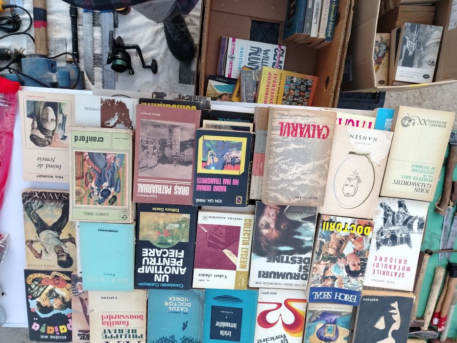 Cărți de citit. Ieftine.