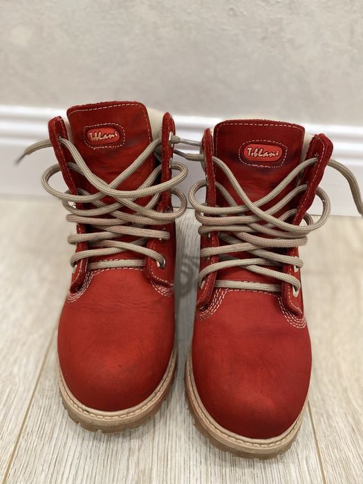 Ботинки для девочки или мальчика .