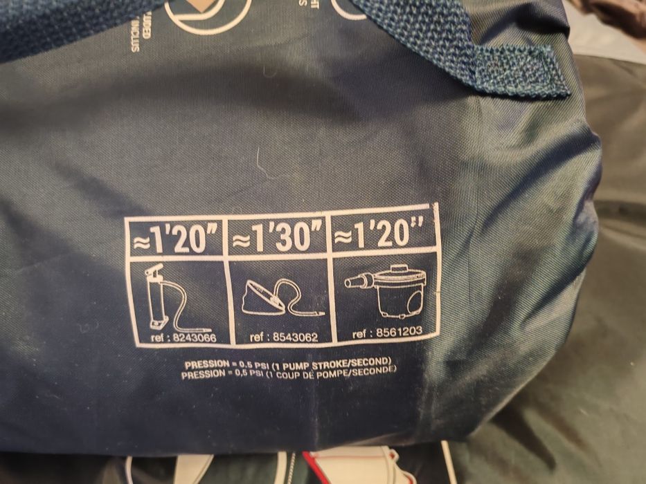 Cort cu saltea dubla folosit o singura data