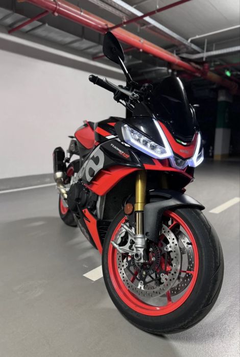 Aprila tuono V4 factory