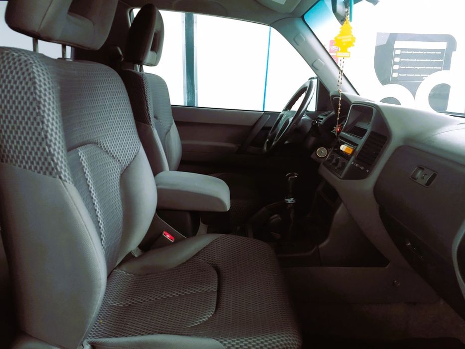 Mitsubishi Pajero Autoutilitara